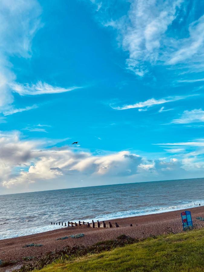 Beautiful Bexhill Cottage With Garden 3 Mins Walk To Beach Zewnętrze zdjęcie