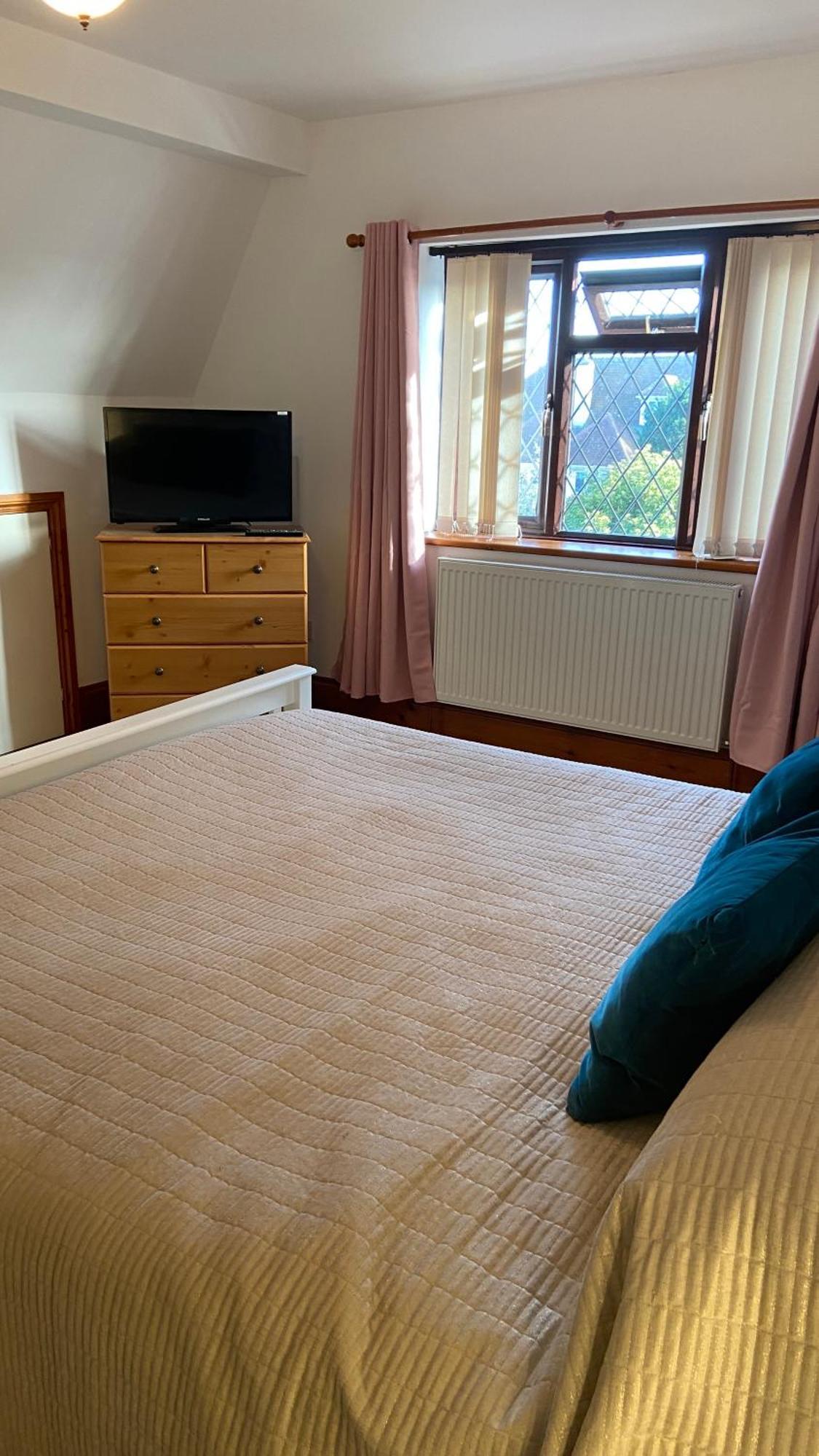 Beautiful Bexhill Cottage With Garden 3 Mins Walk To Beach Zewnętrze zdjęcie